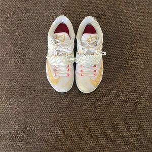 KD 7 Aunt Pearl Size 9